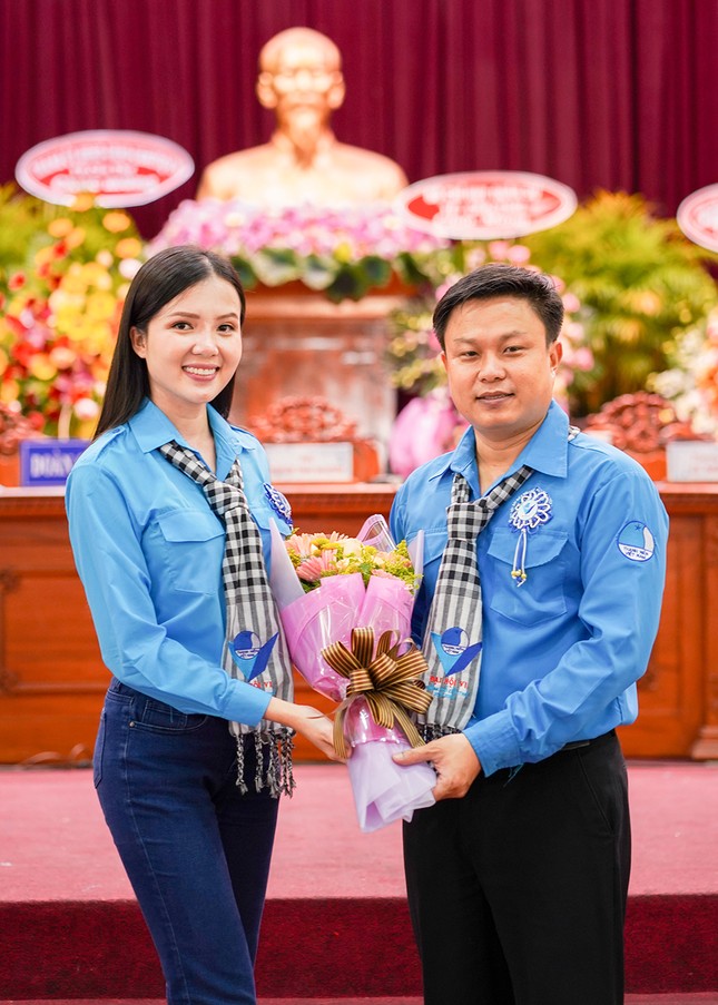 Hoa khôi Thúy Vi được bầu vào Ủy ban Hội LHTN Việt Nam TP Cần Thơ ảnh 1