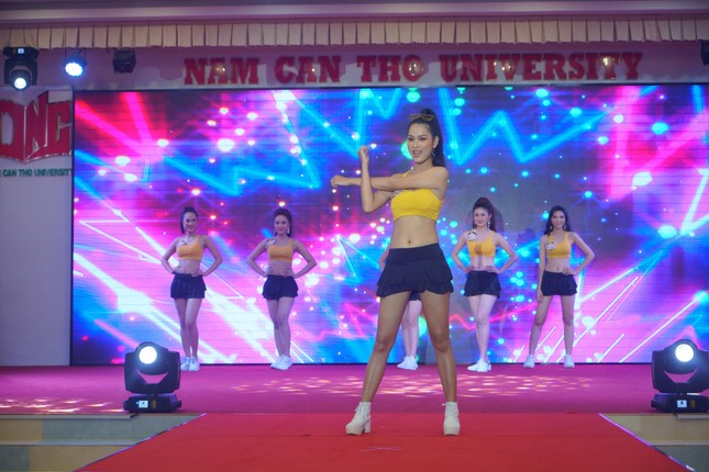 Tân Hoa khôi ĐH Nam Cần Thơ muốn thử sức ở Hoa hậu Việt Nam ảnh 3