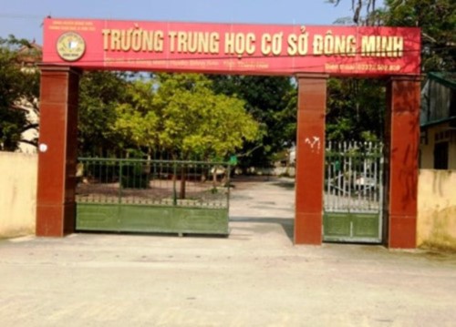 Nhà trường trả lại tiền thu sai cho phụ huynh ảnh 1