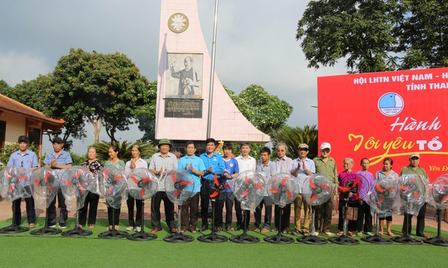 Nhiều hoạt động ý nghĩa tại hành trình ‘Tôi yêu Tổ Quốc tôi’ ảnh 5