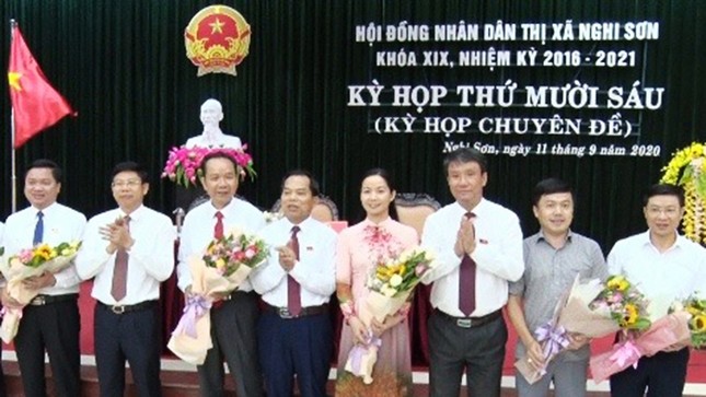 2 phó chủ tịch thị xã ở Thanh Hóa bị 'tống tiền' 25 tỉ đồng nhận nhiệm vụ mới ảnh 1