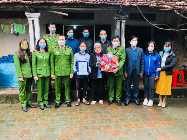 Cô gái xứ Thanh là thanh niên sống đẹp, lan tỏa nhiều hoạt động ý nghĩa trong cộng đồng ảnh 4