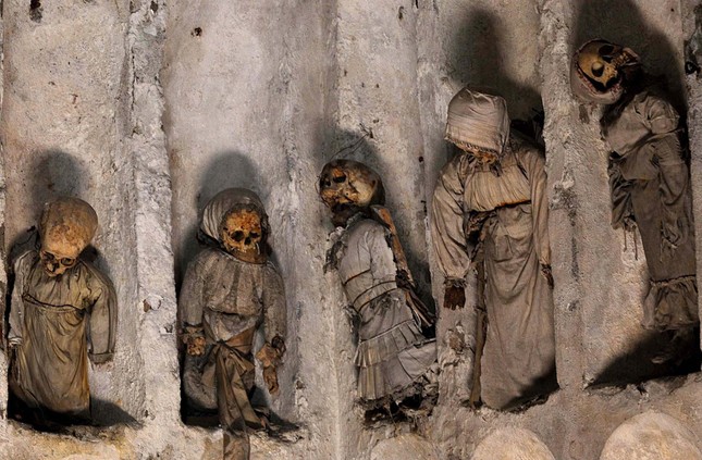 Giải mã bí mật hầm mộ Capuchin nổi tiếng chứa 163 xác ướp trẻ em ảnh 2