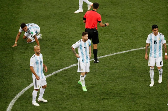 Sampaoli không bị đá bay khỏi ghế HLV Argentina ảnh 2