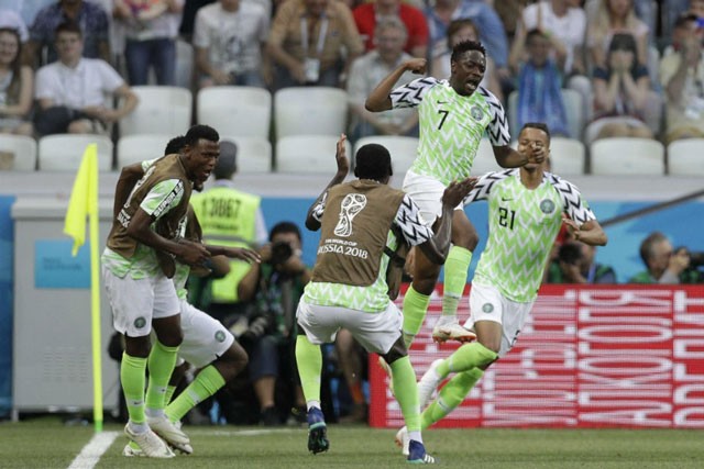 Sampaoli không bị đá bay khỏi ghế HLV Argentina ảnh 3