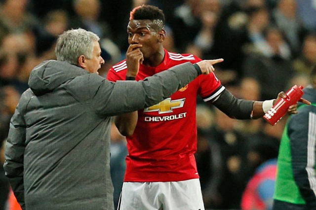 Muốn giữ ngôi sao Pogba, M.U phải 'trảm' Mourinho? ảnh 1
