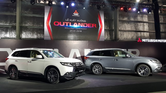 Mitsubishi Outlander CKD có giá bán từ 808 triệu đồng ảnh 1
