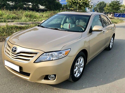 Vắng ôtô nhập khẩu, xe cũ được dịp tăng giá tại Việt Nam ảnh 2