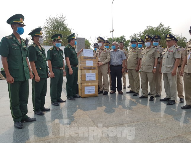 Kiên Giang: Siết chặt biên giới ngăn ngừa dịch COVID -19 ảnh 6