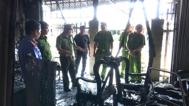Bắt nghi phạm phóng hỏa đốt nhà khiến 3 người bị thương ở An Giang ảnh 1
