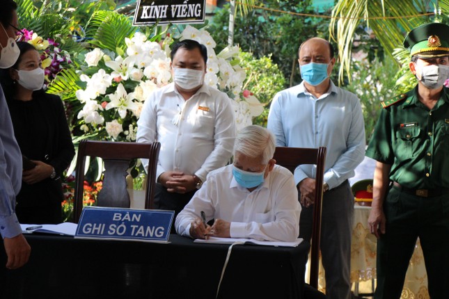Xúc động dòng sổ tang tưởng nhớ, tiễn biệt nguyên Phó Thủ tướng Trương Vĩnh Trọng ảnh 4