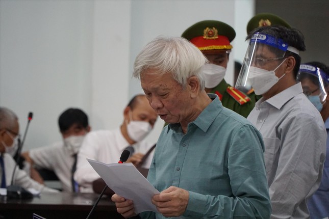 Nghị án kéo dài vụ xét xử 2 cựu Chủ tịch tỉnh Khánh Hòa ảnh 1
