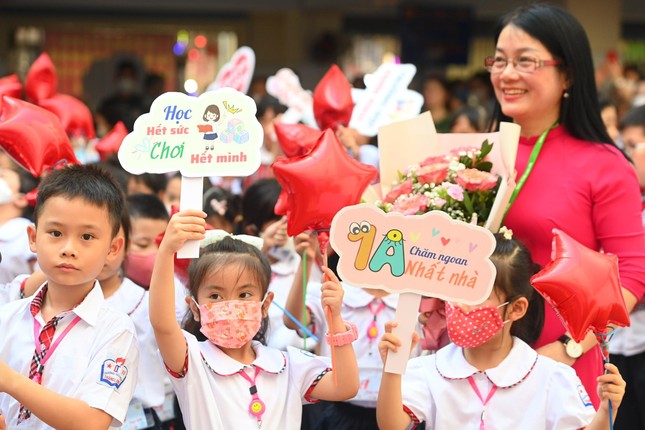 Thủ tướng Phạm Minh Chính: Tăng cường giáo dục đạo đức, kỹ năng sống ảnh 2