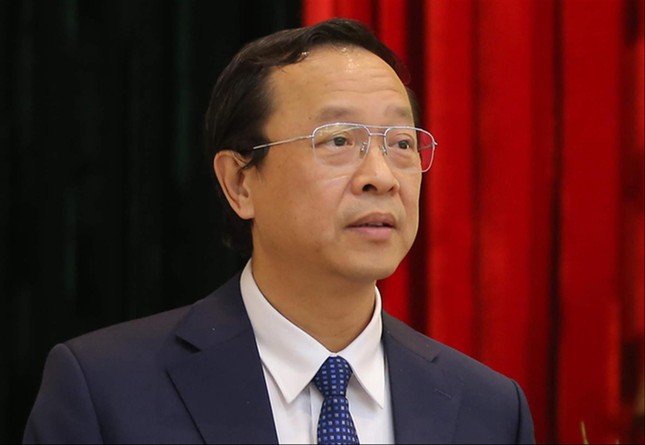 Thứ trưởng Bộ Giáo dục lí giải chuyện muốn giữ nguyên học phí ảnh 1