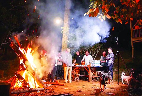 Trải nghiệm cuộc sống… nguyên thủy ảnh 2