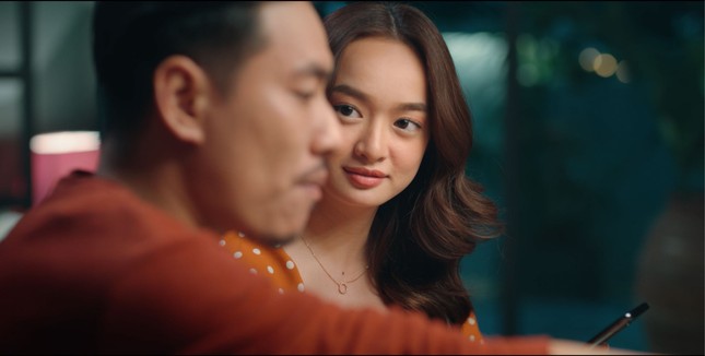 Thái Hòa mờ ám, Kaity Nguyễn ghen tuông khi “công khai bí mật” trong “Tiệc Trăng Máu" ảnh 3