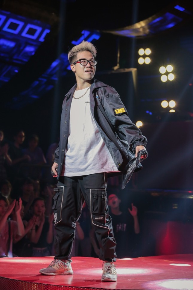 ICD - Rapper cùng quê Sơn Tùng M-TP bắn rap lyric cực đỉnh tại “King Of Rap" tập 2 ảnh 7