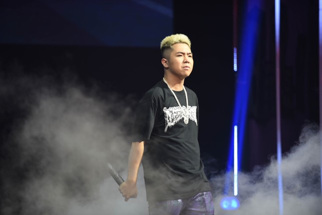 “King Of Rap“: Dàn trai đẹp HIEUTHUHAI, Kenji, Nhật Hoàng, DABLO... khép lại vòng Đấu nhóm ảnh 4