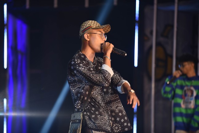 “King Of Rap“: Dàn trai đẹp HIEUTHUHAI, Kenji, Nhật Hoàng, DABLO... khép lại vòng Đấu nhóm ảnh 6
