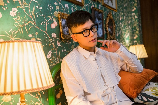 Quân A.P khiến fan thổn thức khi ngân vang lời ca lấy cảm hứng từ câu nói ngôn tình “hot“ ảnh 1