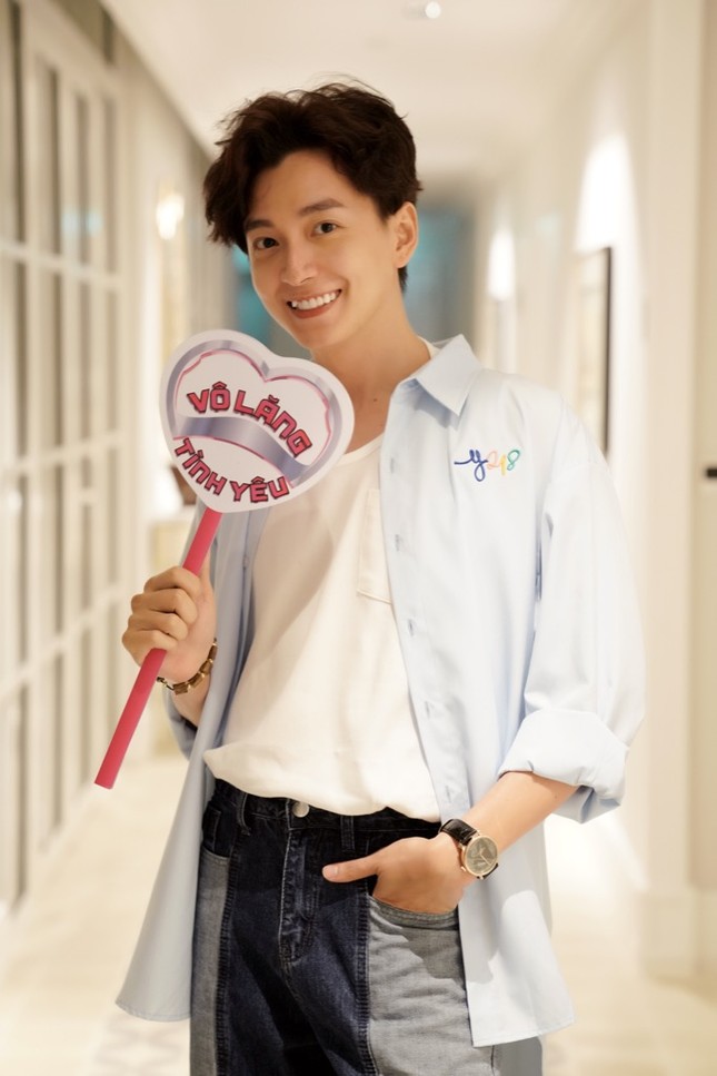 Bắt gặp Trấn Thành và “Thỏ đen” Ngô Kiến Huy phiên bản trưởng thành tại “Vô Lăng Tình Yêu“ ảnh 2