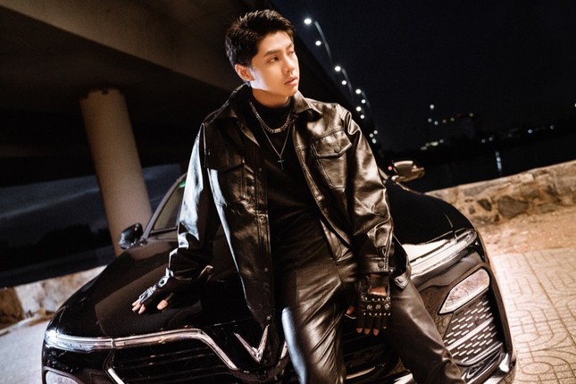 Noo Phước Thịnh kể tiếp chuyện tình dở dang trong MV "Em Đã Thương Người Ta Hơn Anh"? ảnh 3