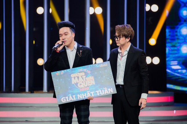 “Gương Mặt Thân Quen“: Hải Đăng Doo hóa bản sao diva Mỹ Linh nhưng lại “gấp đôi” bản gốc ảnh 6
