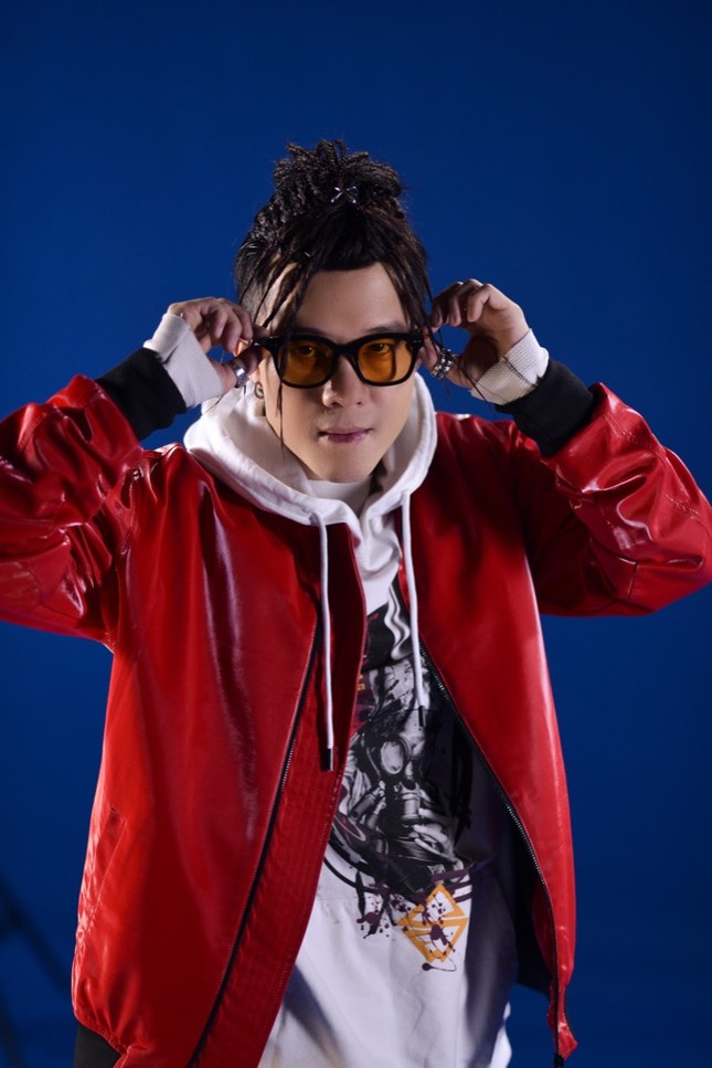 Sau 10 năm “ở ẩn”, chủ nhân bản hit “Tuyết Yêu Thương” Young Uno bất ngờ tái xuất ảnh 2