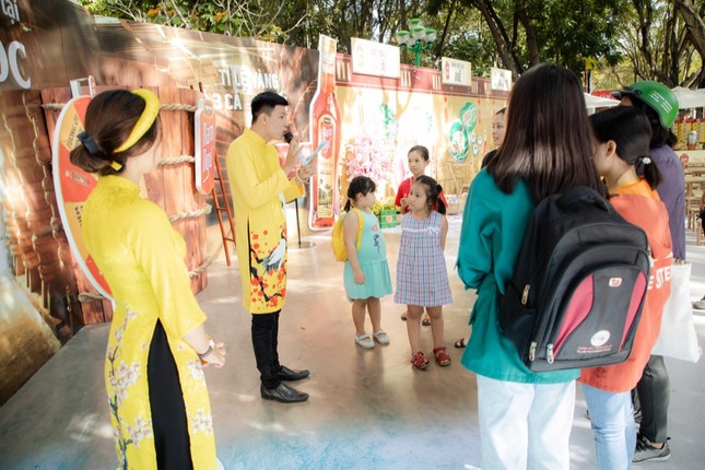 Teen Sài Gòn có thể tranh thủ đón Tết sớm, chụp ảnh đẹp lung linh tại “Lễ hội Tết Việt 2021” ảnh 5
