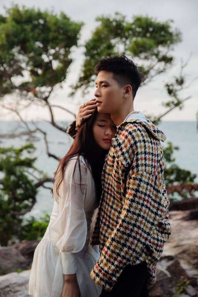 Hậu Valentine ngọt ngào, Quân A.P gửi “Lời xin lỗi vụng về” đến các cặp đôi đang yêu ảnh 2