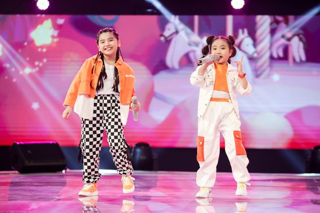 Giọng hát Việt nhí: Big Daddy - Emily “khoác áo mới” cho loạt hit quen thuộc để các học trò đối đầu ảnh 1