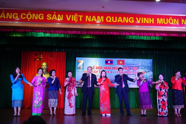 Đầm ấm Lễ hội hữu nghị Việt- Lào ảnh 3