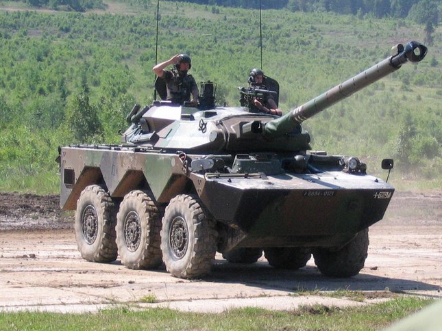 Pháp chuyển giao xe tăng AMX-10RC cho Ukraine? - Ảnh 2.