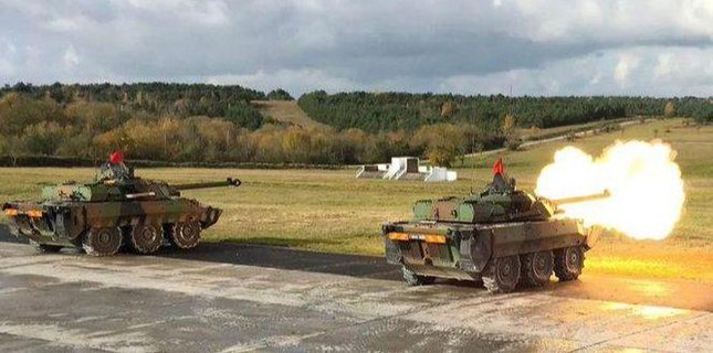 Pháp chuyển giao xe tăng AMX-10RC cho Ukraine? - Ảnh 4.