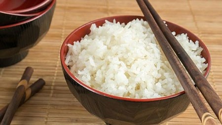 Hướng dẫn cách nấu cơm loại bỏ gần hết độc tố asen trong gạo ảnh 1