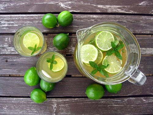 Xưa nay, nhiều chị em vẫn dùng chanh để làm đẹp. Ảnh minh họa