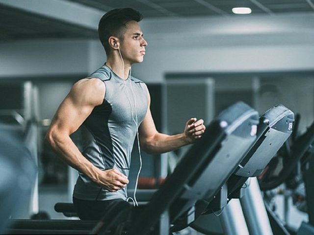Uống nước kiểu này hại sức khỏe vô cùng, dừng ngay kẻo 'hối không kịp' ảnh 1