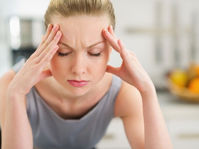 Ngày Tết thắp hương cần nhớ những điều này kẻo 'hại cả nhà' ảnh 1