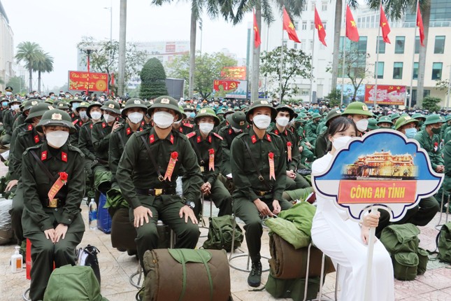 TT-Huế: 1.453 tân binh lên đường nhập ngũ là đoàn viên, 100% có đơn tình nguyện ảnh 3