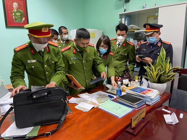 Giám đốc CDC tỉnh TT-Huế bị bắt có liên quan đến vụ Việt Á? ảnh 4