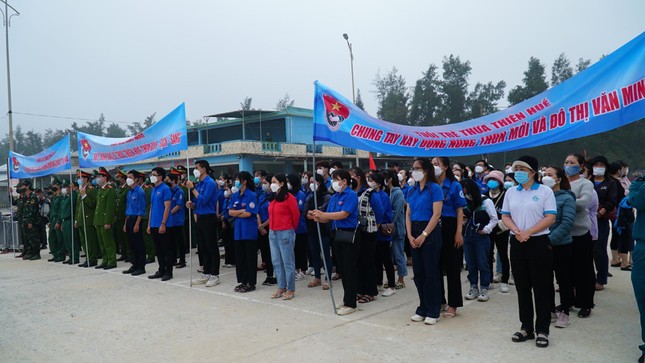TT-Huế ra quân tháng Thanh niên và phát động thi đua cao điểm ảnh 2