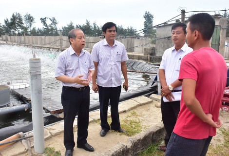 Phó Thủ tướng Trịnh Đình Dũng kiểm tra phòng chống bão số 5 tại Huế ảnh 2