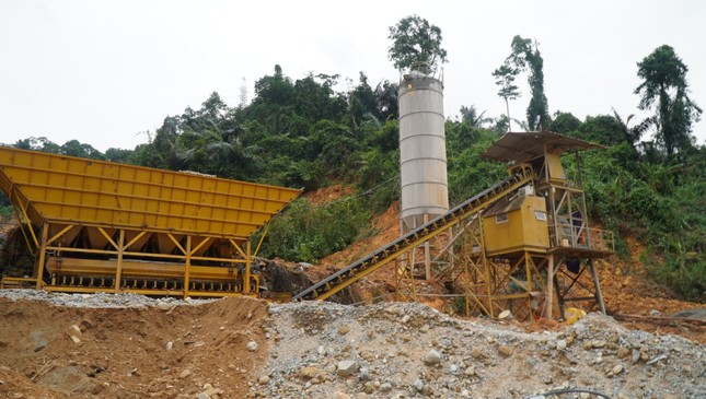 TT-Huế mưa lớn: Không đưa người vào Rào Trăng 3 nếu không quá cấp thiết ảnh 2