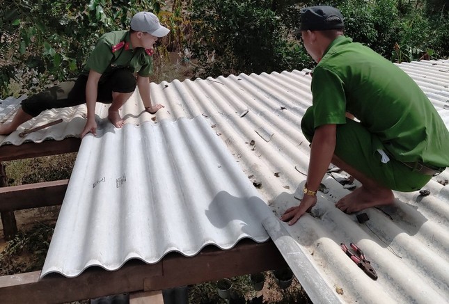 TT-Huế: Huy động tổng lực đoàn viên ra quân xử lý môi trường, giúp dân sau bão lũ ảnh 6