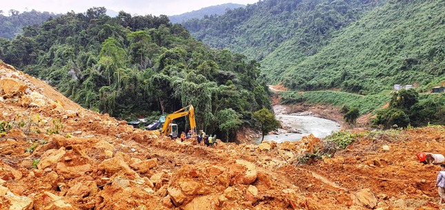 Vụ Rào Trăng 3: Chủ đầu tư hỗ trợ gia đình 17 nạn nhân chết, mất tích ra sao? ảnh 1