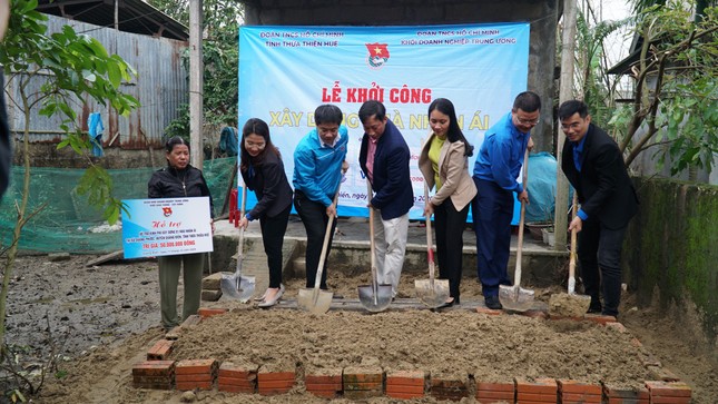 TT-Huế ra quân 'Tình nguyện mùa Đông' năm 2020 ảnh 3