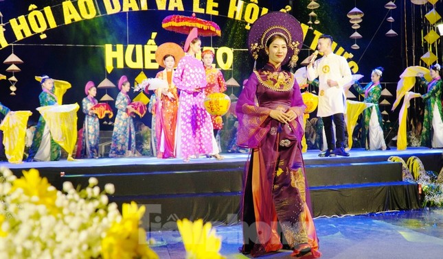 Mãn nhãn ‘đại tiệc’ áo dài lớn nhất từ trước tới nay bên dòng sông Hương thơ mộng ảnh 14