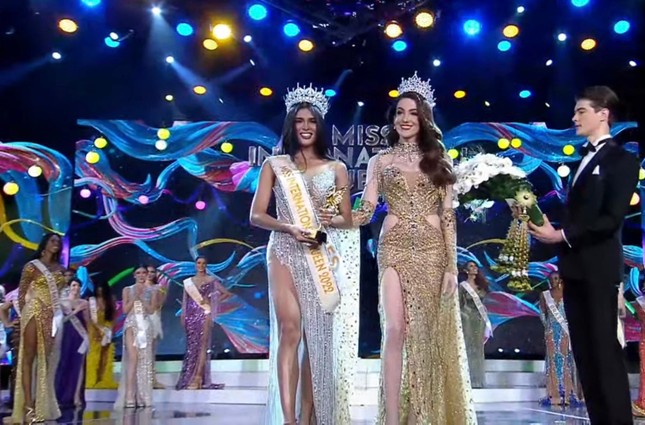 Miss International Queen 2022: Trân Đài trả lời câu hỏi đầy tinh tế nhưng vẫn tuột mất vương miện ảnh 6