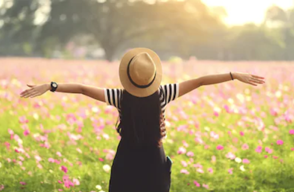 Nếu âm nhạc là một liều thuốc cho tâm hồn, liệu bạn đã đọc kỹ hướng dẫn trước khi dùng? ảnh 1