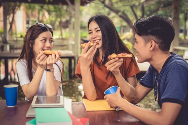 Đó là tình yêu hay chỉ là "crush"? Bài trắc nghiệm này sẽ cho bạn câu trả lời! ảnh 2